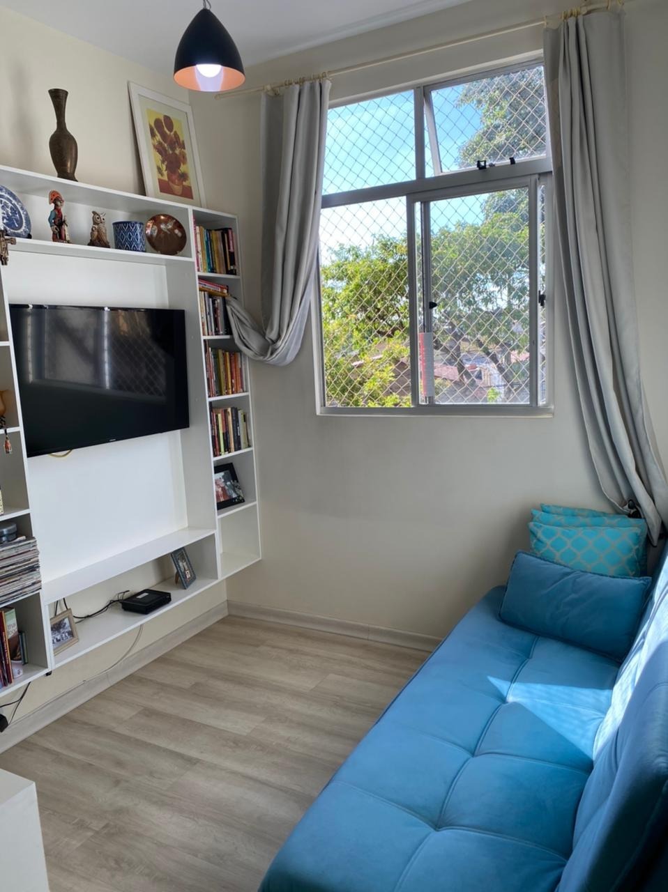 Apartamento à venda com 3 quartos, 67m² - Foto 2