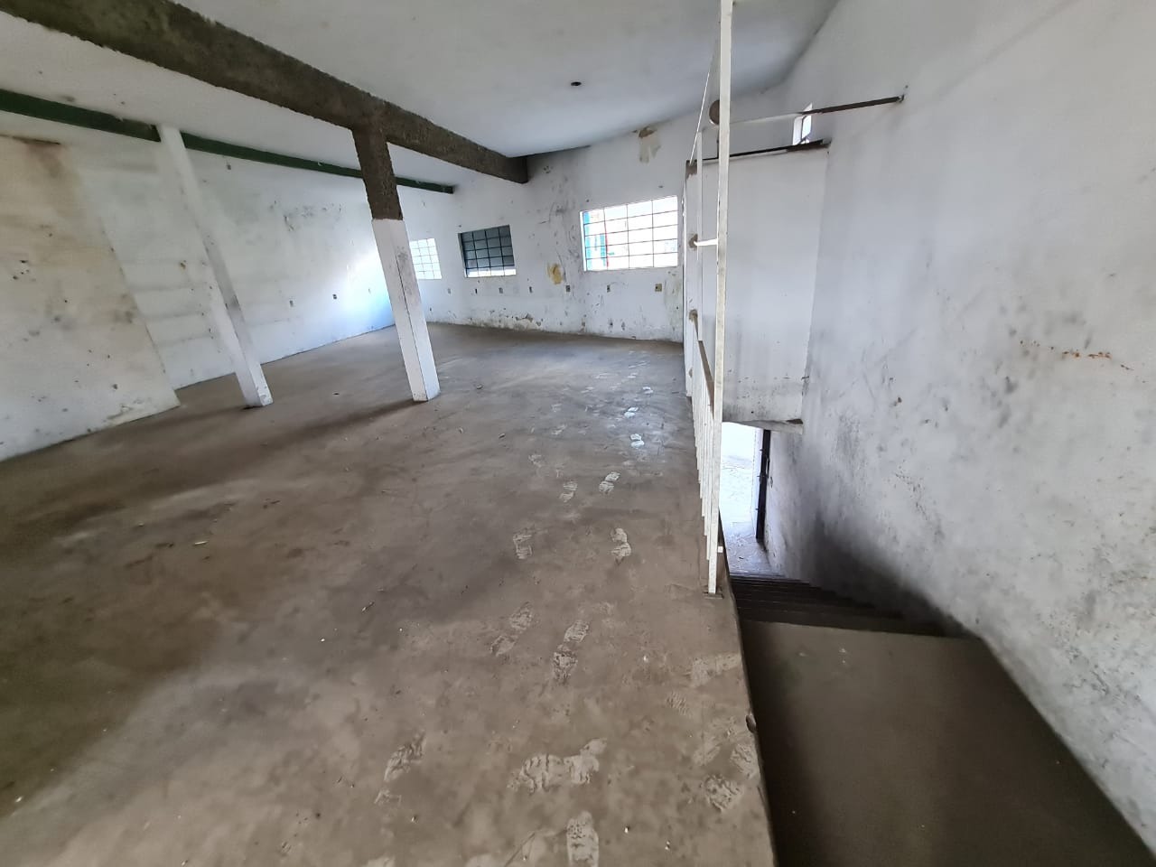 Casa à venda com 3 quartos, 500m² - Foto 11