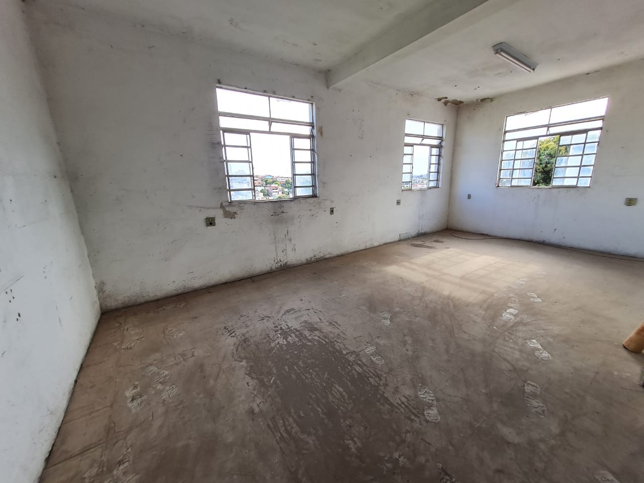 Casa à venda com 3 quartos, 500m² - Foto 12