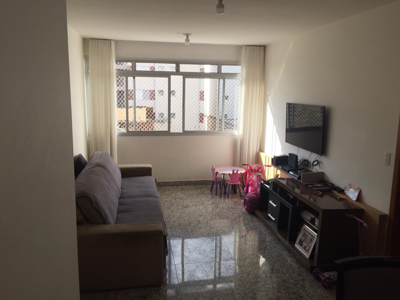 Apartamento à venda com 3 quartos, 90m² - Foto 3