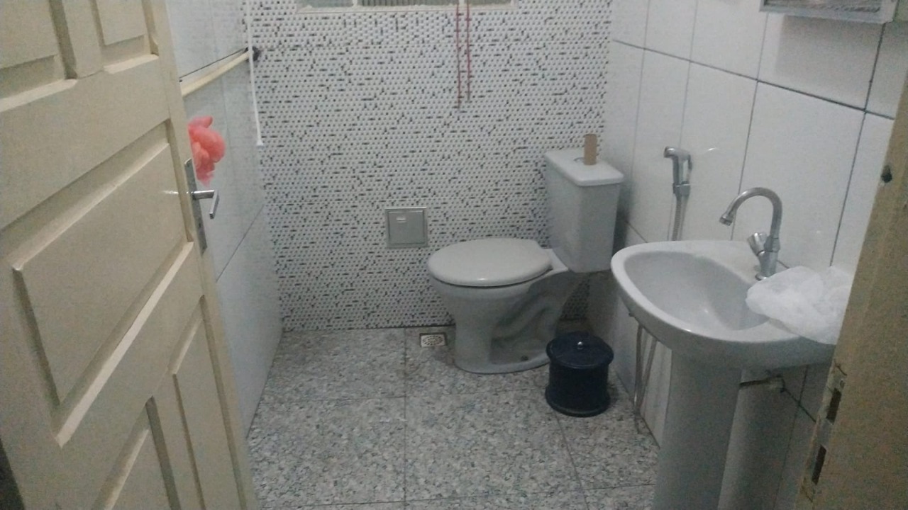 Casa à venda com 9 quartos, 260m² - Foto 10