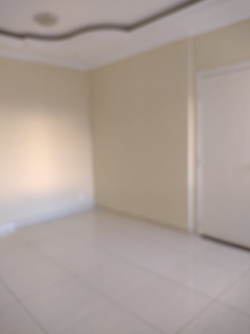 Apartamento à venda com 2 quartos, 67m² - Foto 2