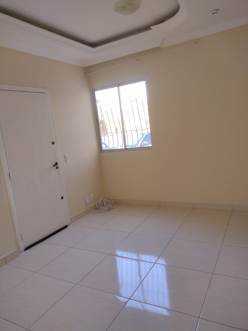 Apartamento à venda com 2 quartos, 67m² - Foto 1