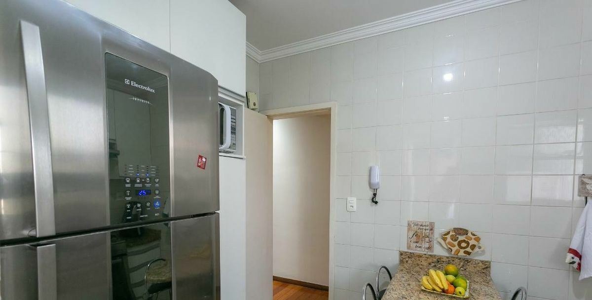 Apartamento à venda com 3 quartos, 103m² - Foto 2