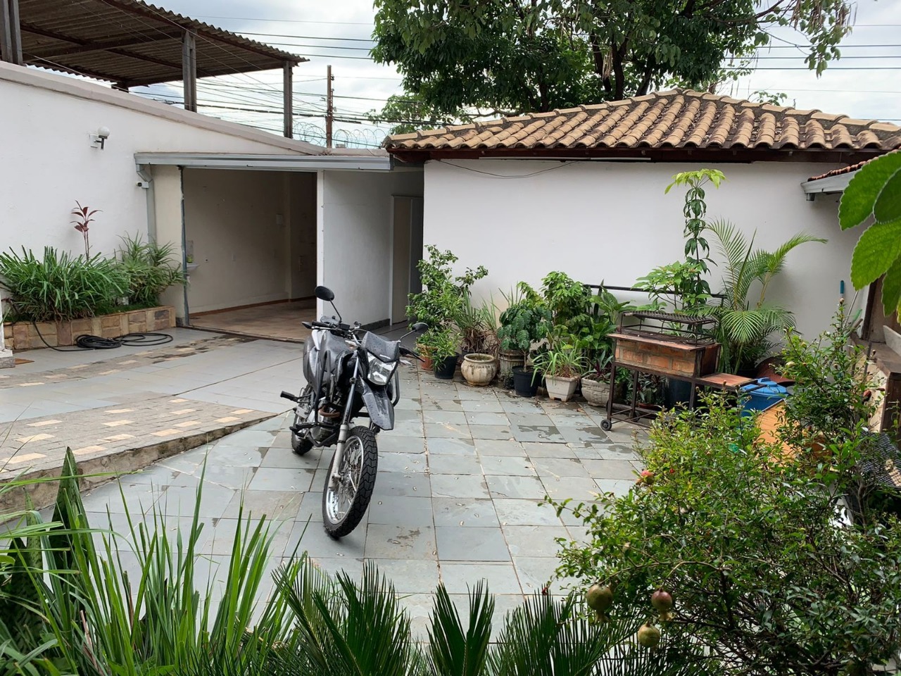 Casa à venda com 6 quartos, 564m² - Foto 2