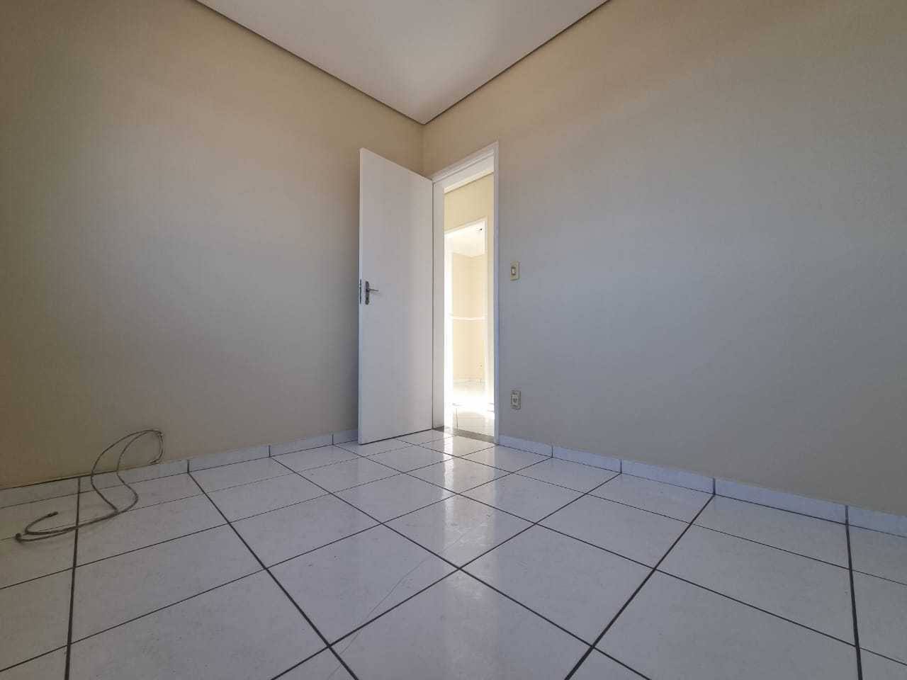 Apartamento à venda com 3 quartos, 60m² - Foto 9