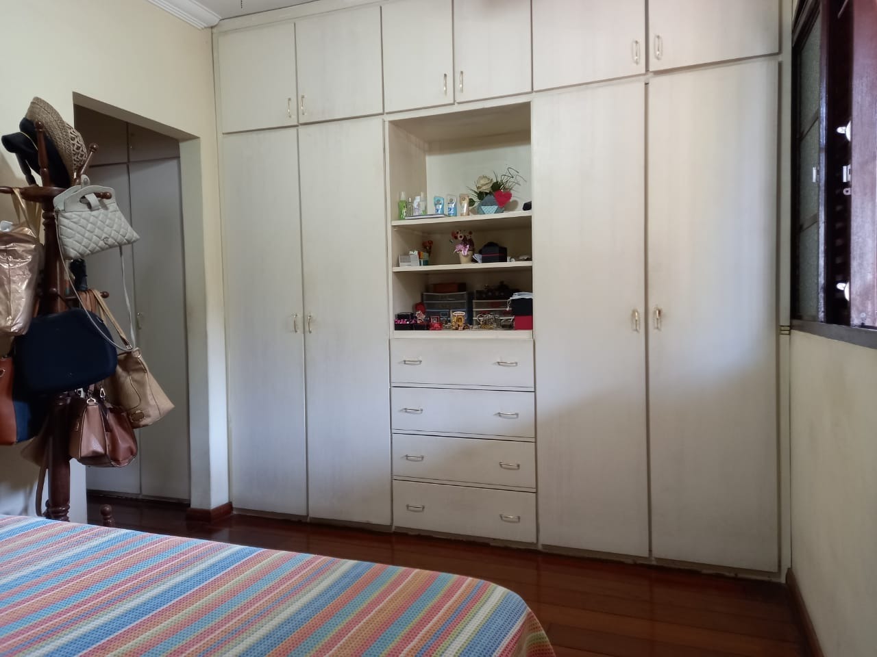 Casa à venda com 3 quartos, 245m² - Foto 16