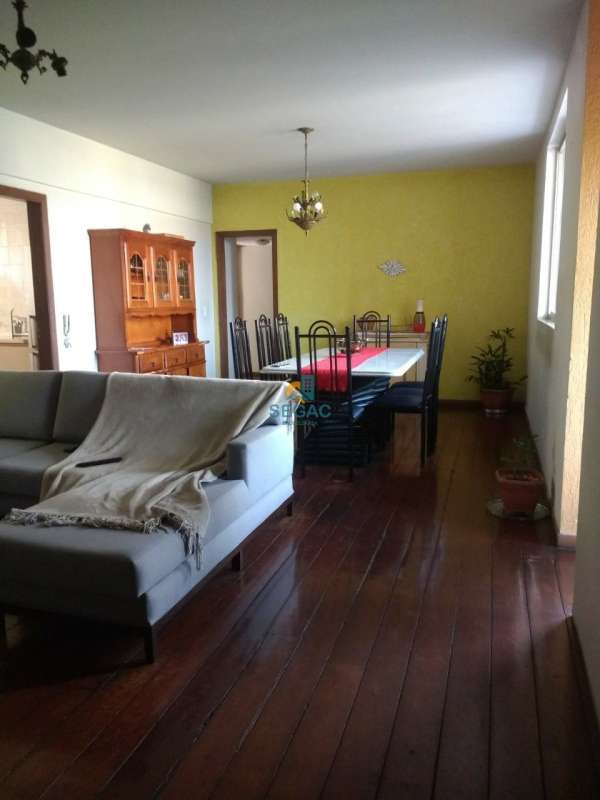 Apartamento à venda com 3 quartos, 137m² - Foto 1