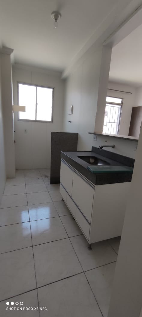 Apartamento à venda com 2 quartos, 42m² - Foto 2