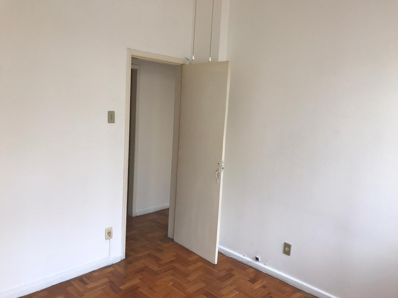 Apartamento à venda com 3 quartos, 90m² - Foto 7