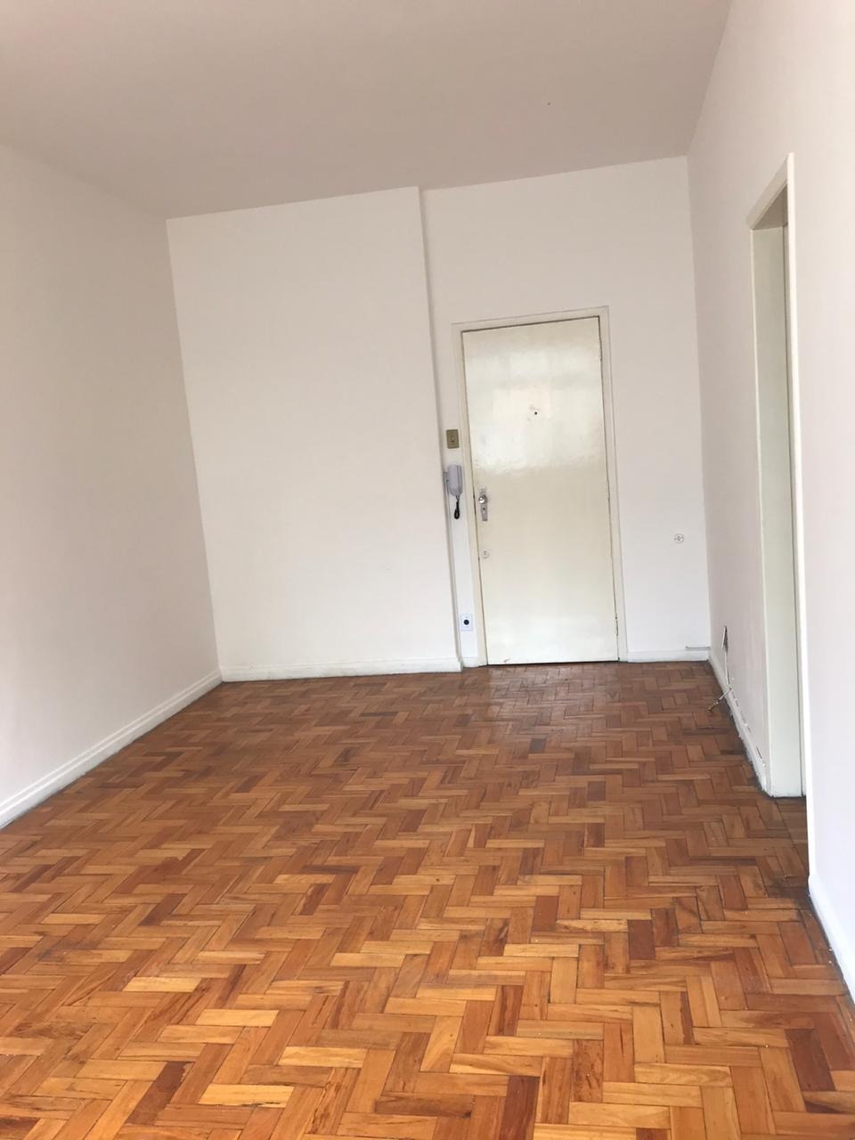 Apartamento à venda com 3 quartos, 90m² - Foto 2