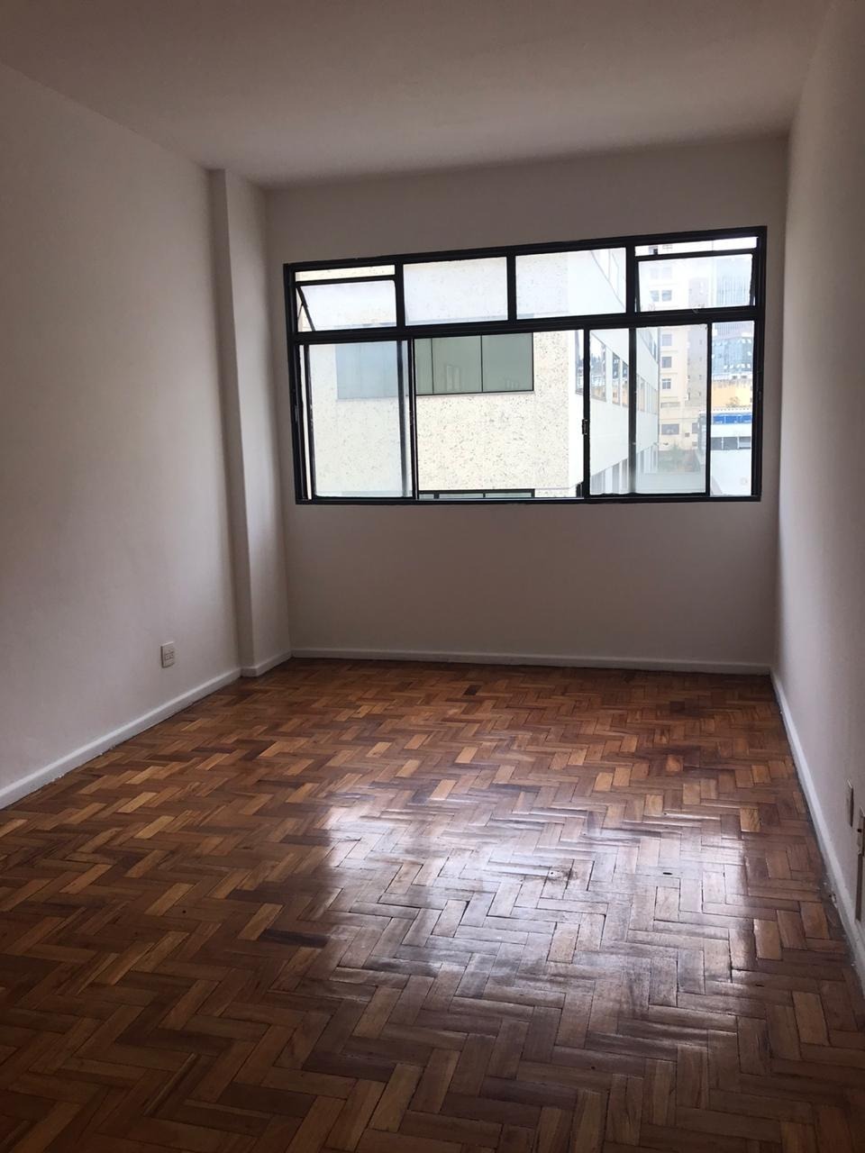 Apartamento à venda com 3 quartos, 90m² - Foto 1