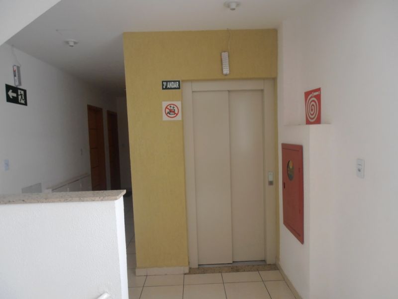 Apartamento à venda com 2 quartos, 65m² - Foto 8