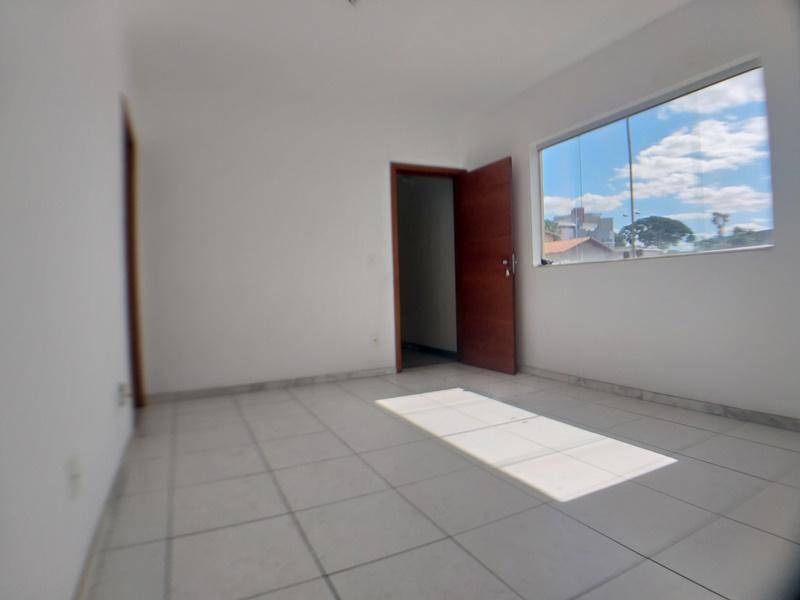 Apartamento para alugar com 3 quartos, 82m² - Foto 8