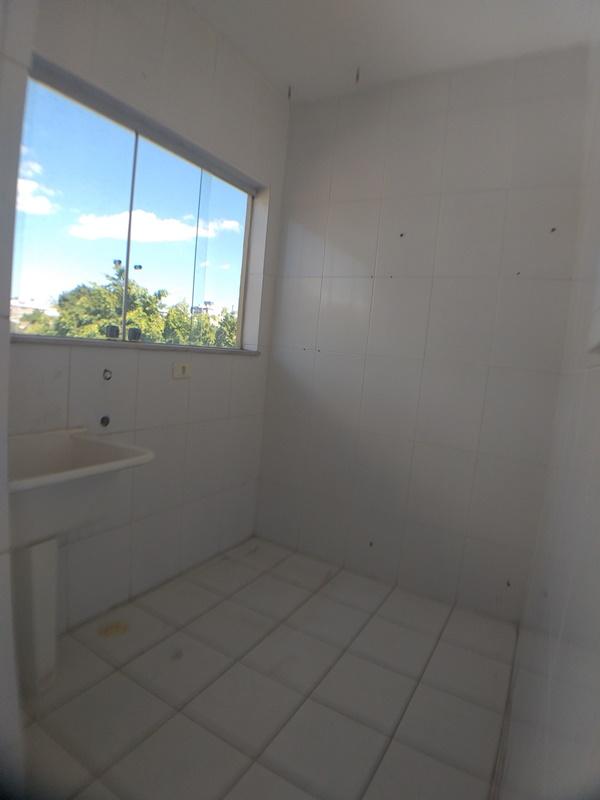 Apartamento para alugar com 3 quartos, 82m² - Foto 2