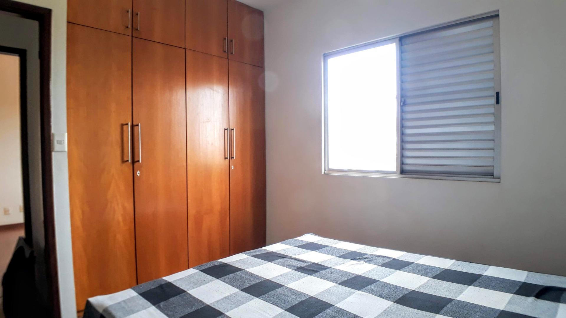 Apartamento à venda com 3 quartos - Foto 12