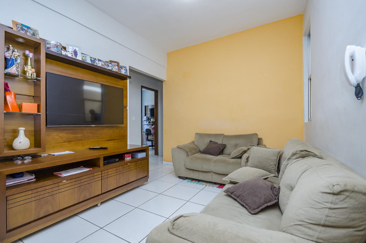 Apartamento à venda com 3 quartos, 12m² - Foto 1