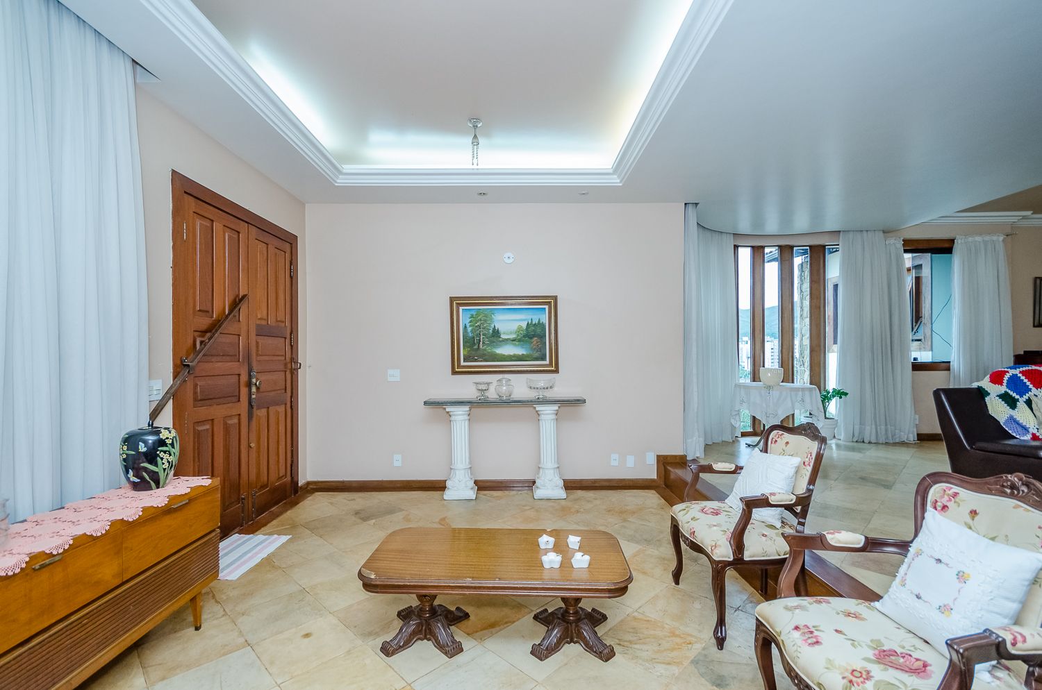 Casa à venda com 6 quartos, 360m² - Foto 5