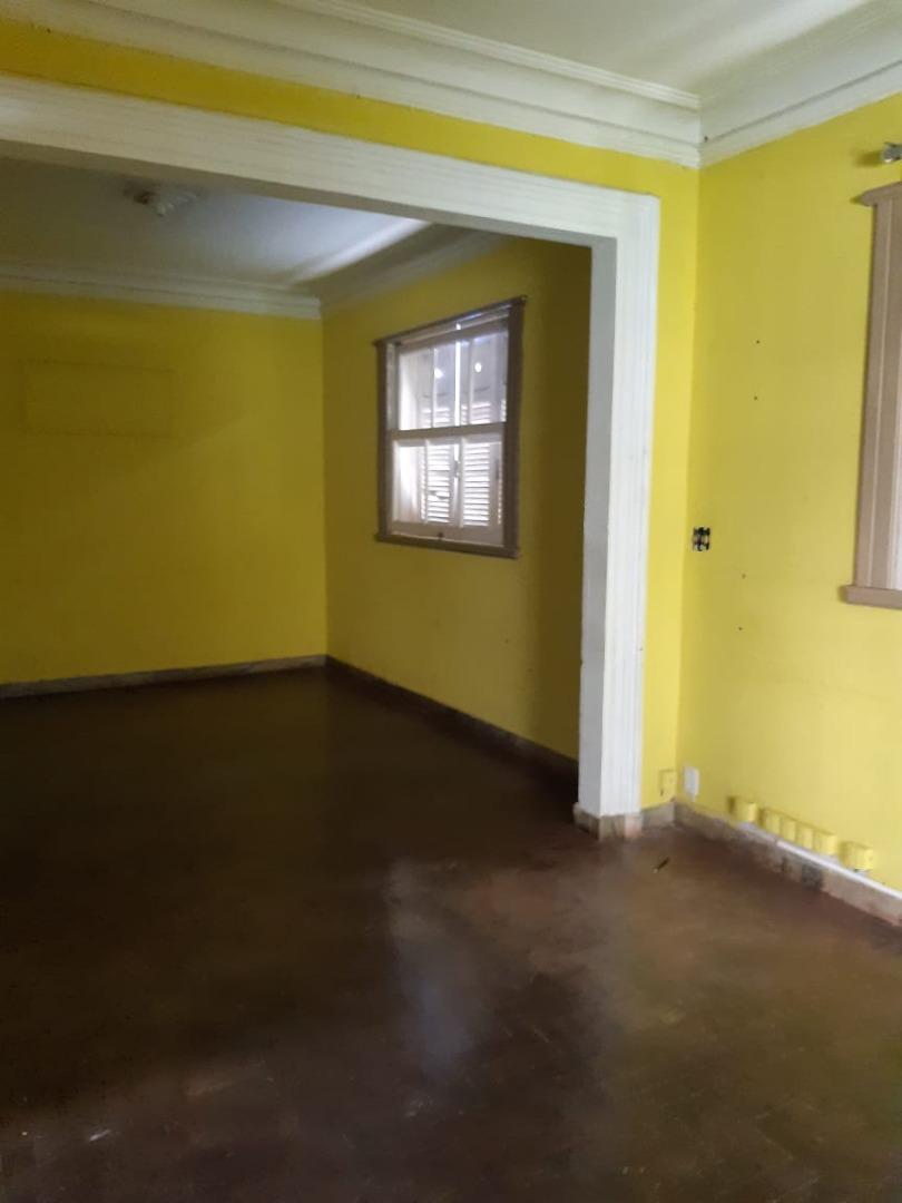 Casa para alugar com 4 quartos, 400m² - Foto 11