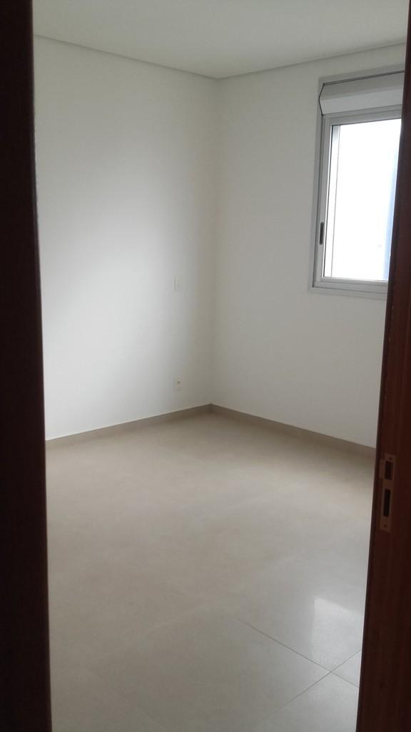 Apartamento à venda com 4 quartos, 120m² - Foto 12