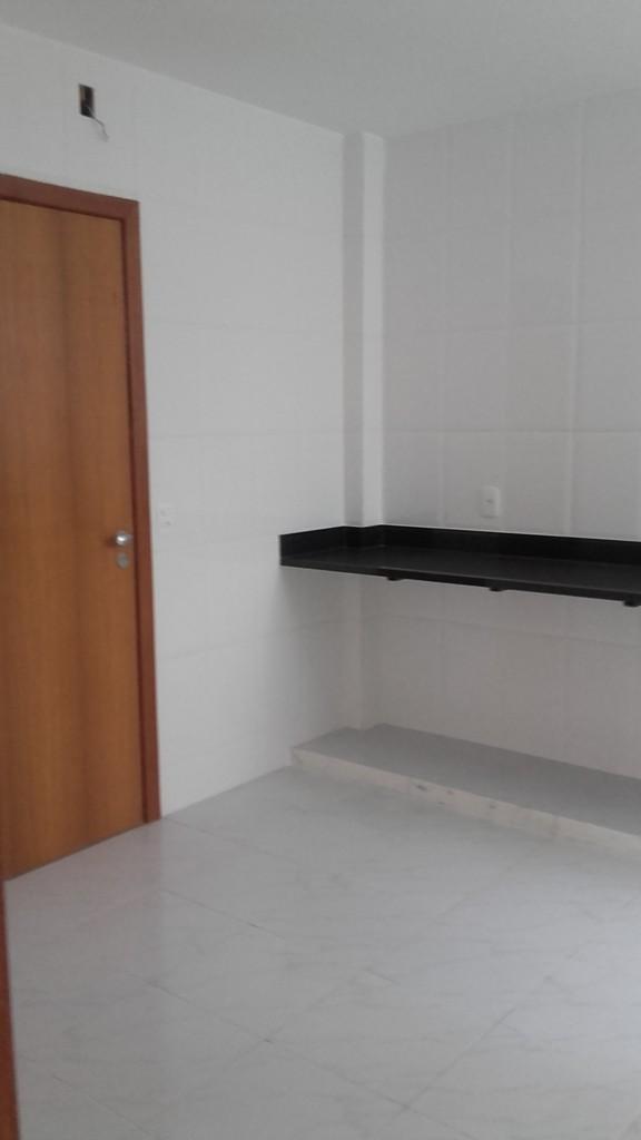 Apartamento à venda com 4 quartos, 120m² - Foto 4