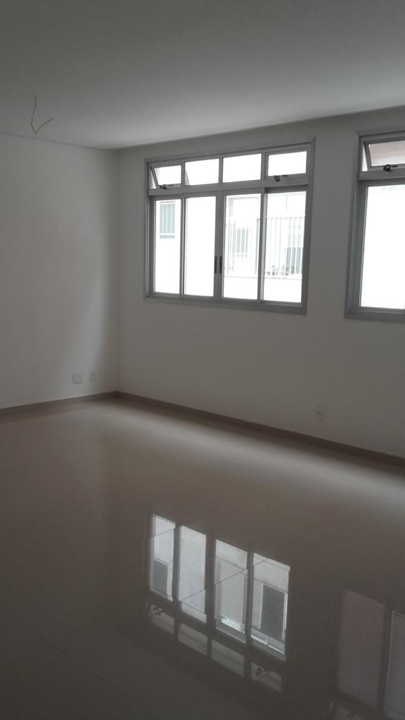 Apartamento à venda com 4 quartos, 120m² - Foto 1