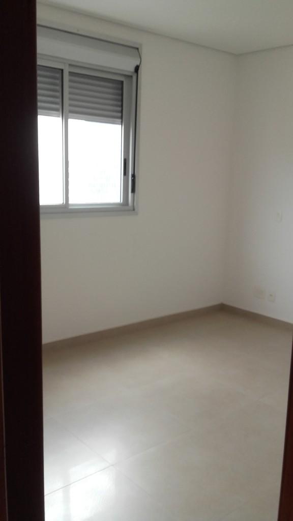 Apartamento à venda com 4 quartos, 120m² - Foto 15