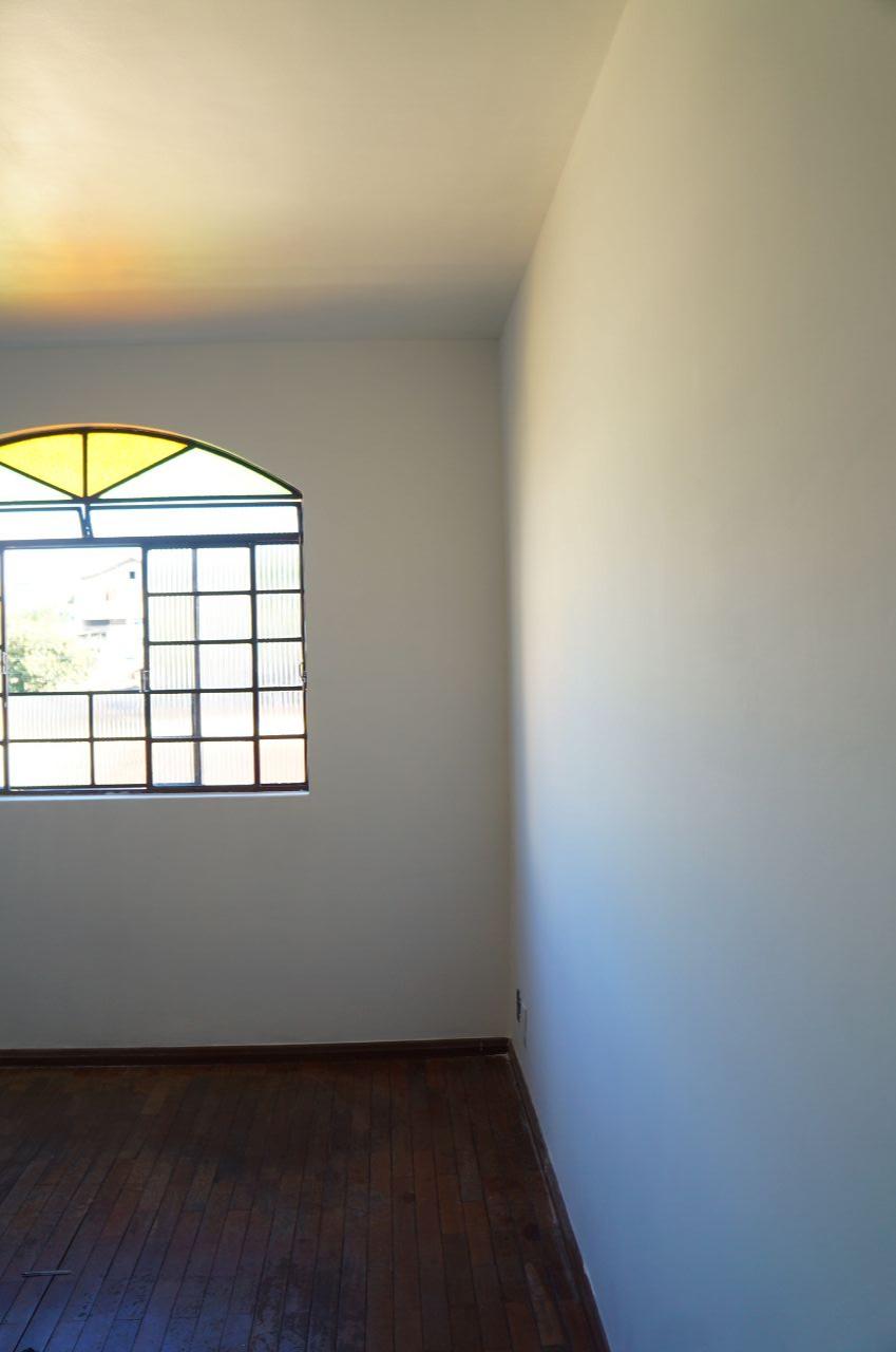 Loja-Salão para alugar com 5 quartos, 95m² - Foto 8