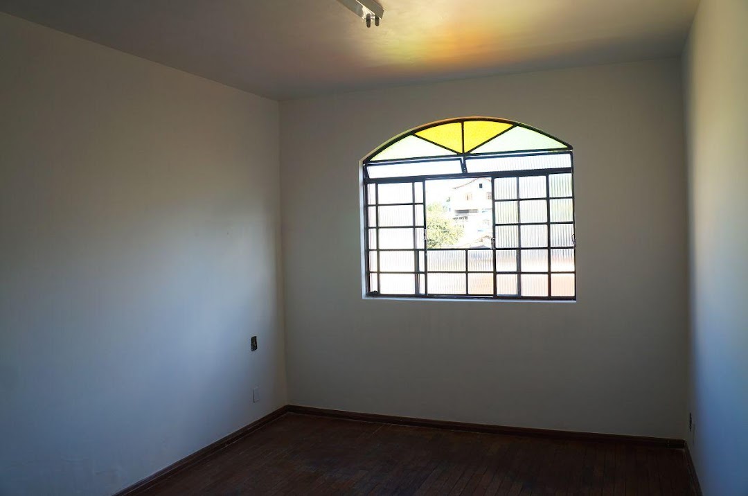 Loja-Salão para alugar com 5 quartos, 95m² - Foto 4