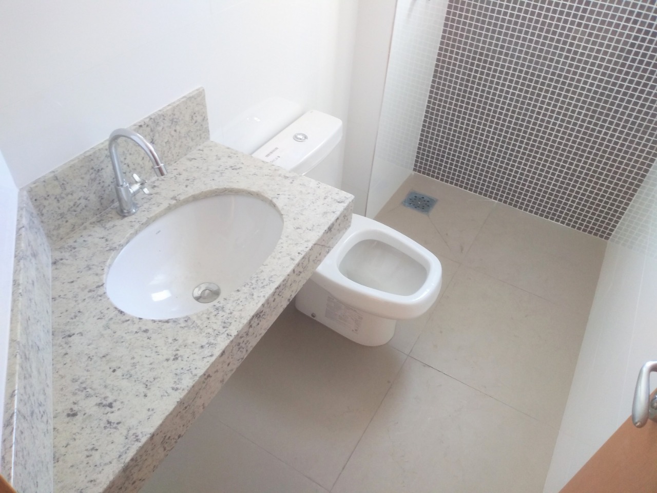 Apartamento à venda com 3 quartos, 80m² - Foto 11