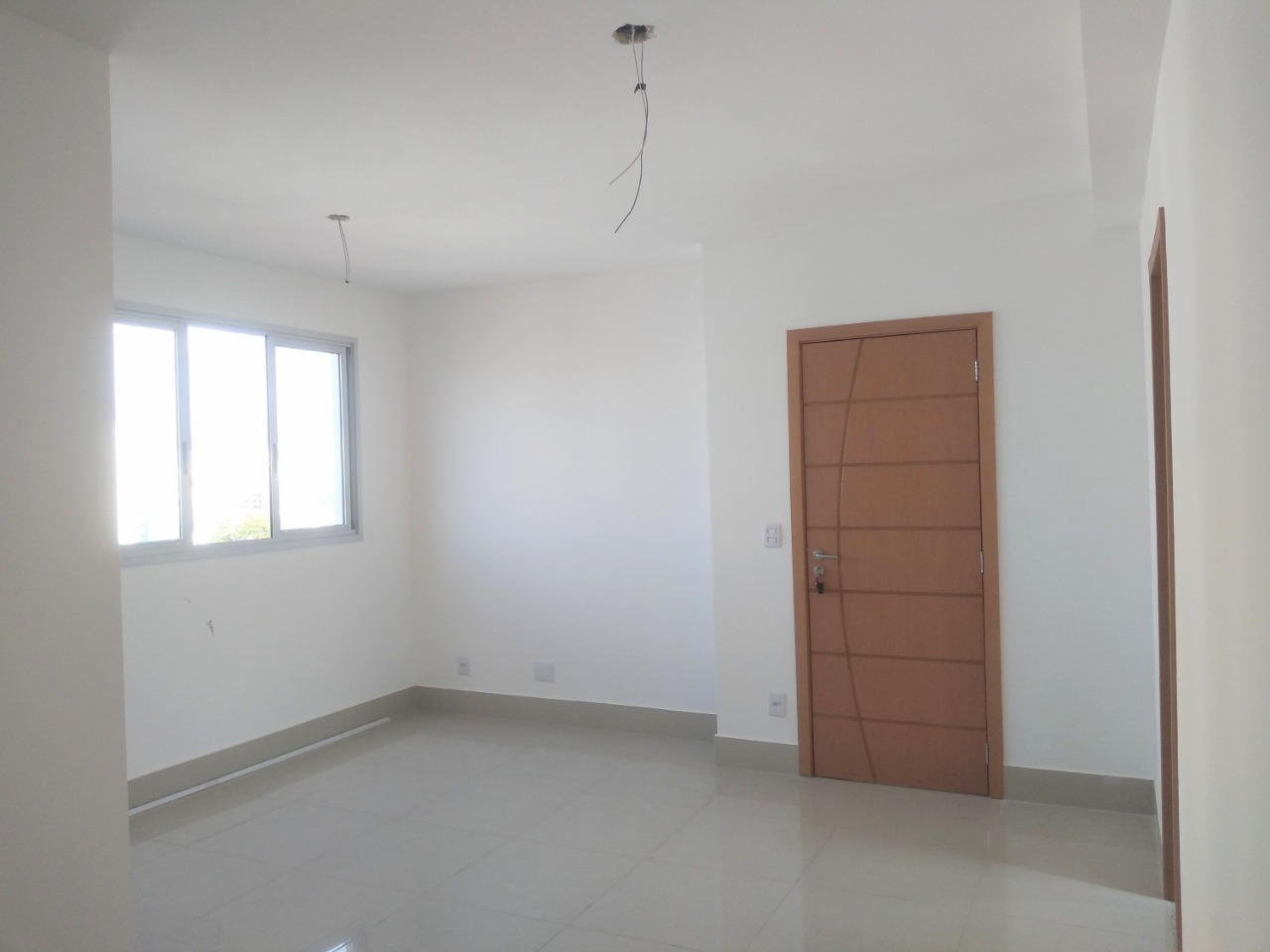 Apartamento à venda com 3 quartos, 80m² - Foto 1