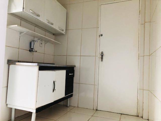 Apartamento à venda com 3 quartos, 84m² - Foto 8