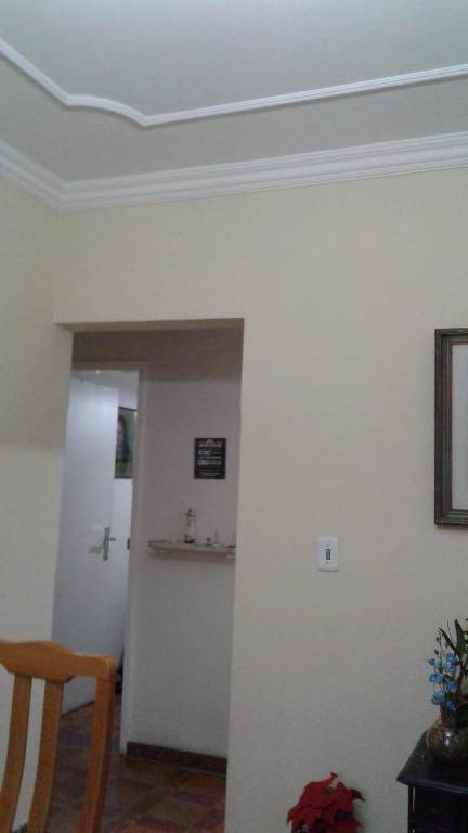 Apartamento à venda com 3 quartos, 72m² - Foto 2