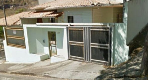 Casa à venda com 3 quartos, 75m² - Foto 1