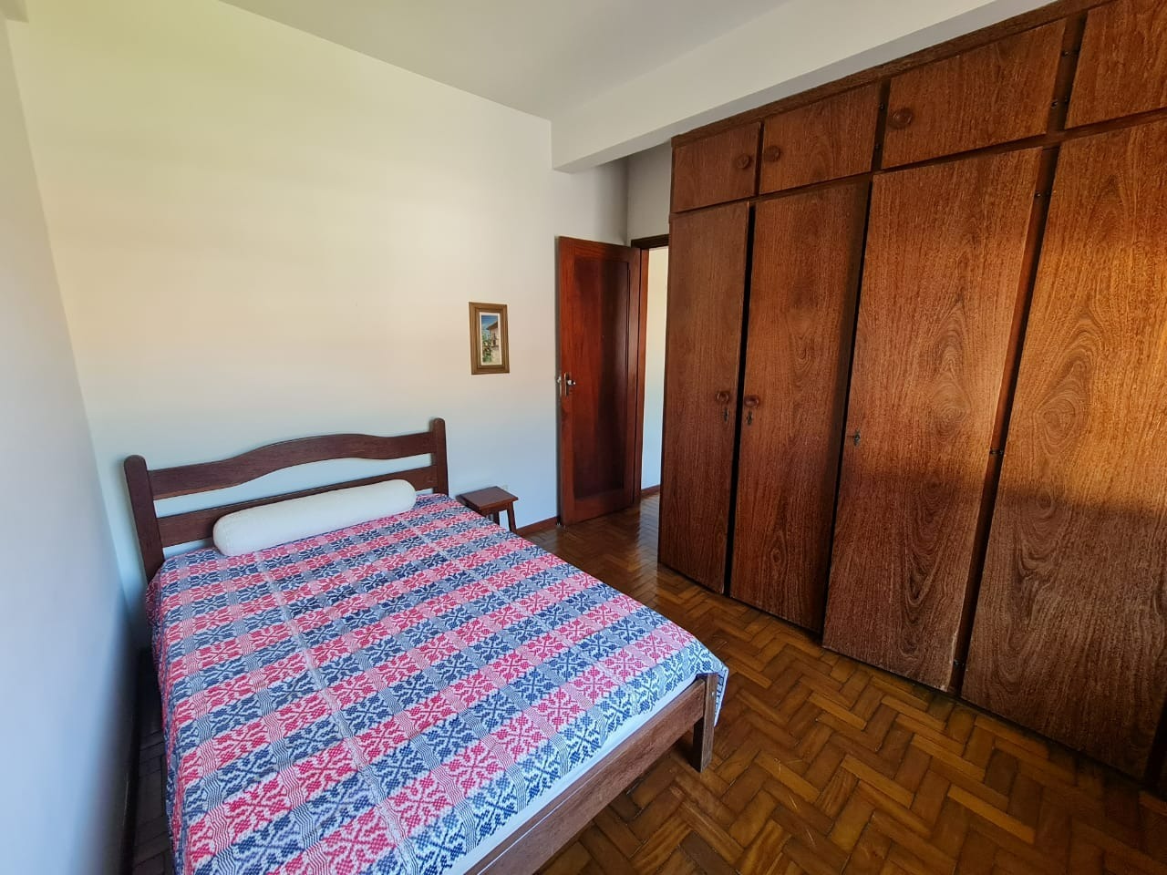 Casa à venda com 6 quartos, 247m² - Foto 13