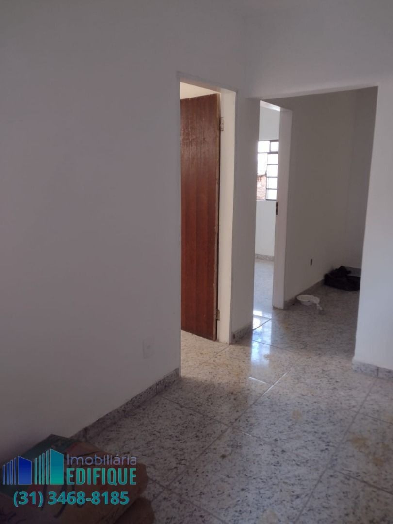 Casa à venda com 5 quartos, 360m² - Foto 3