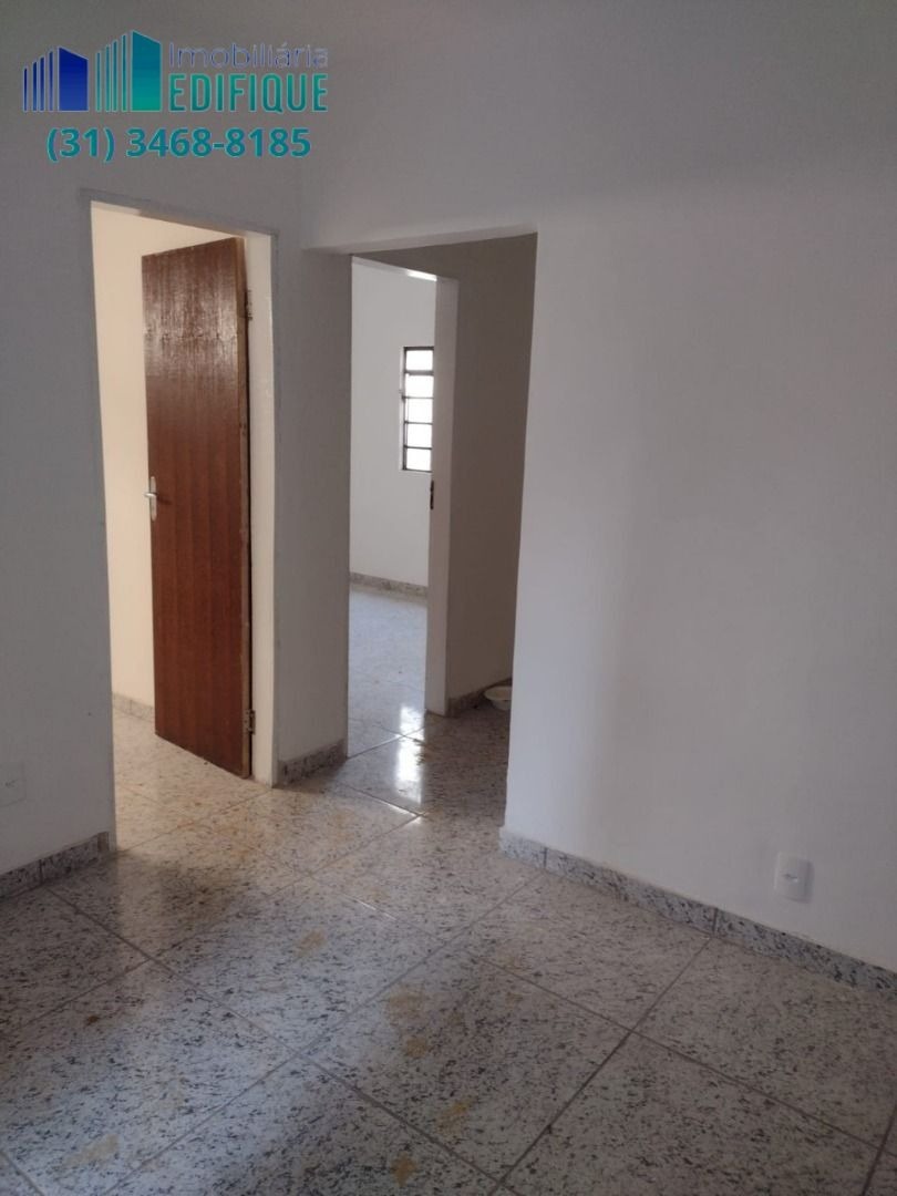 Casa à venda com 5 quartos, 360m² - Foto 4