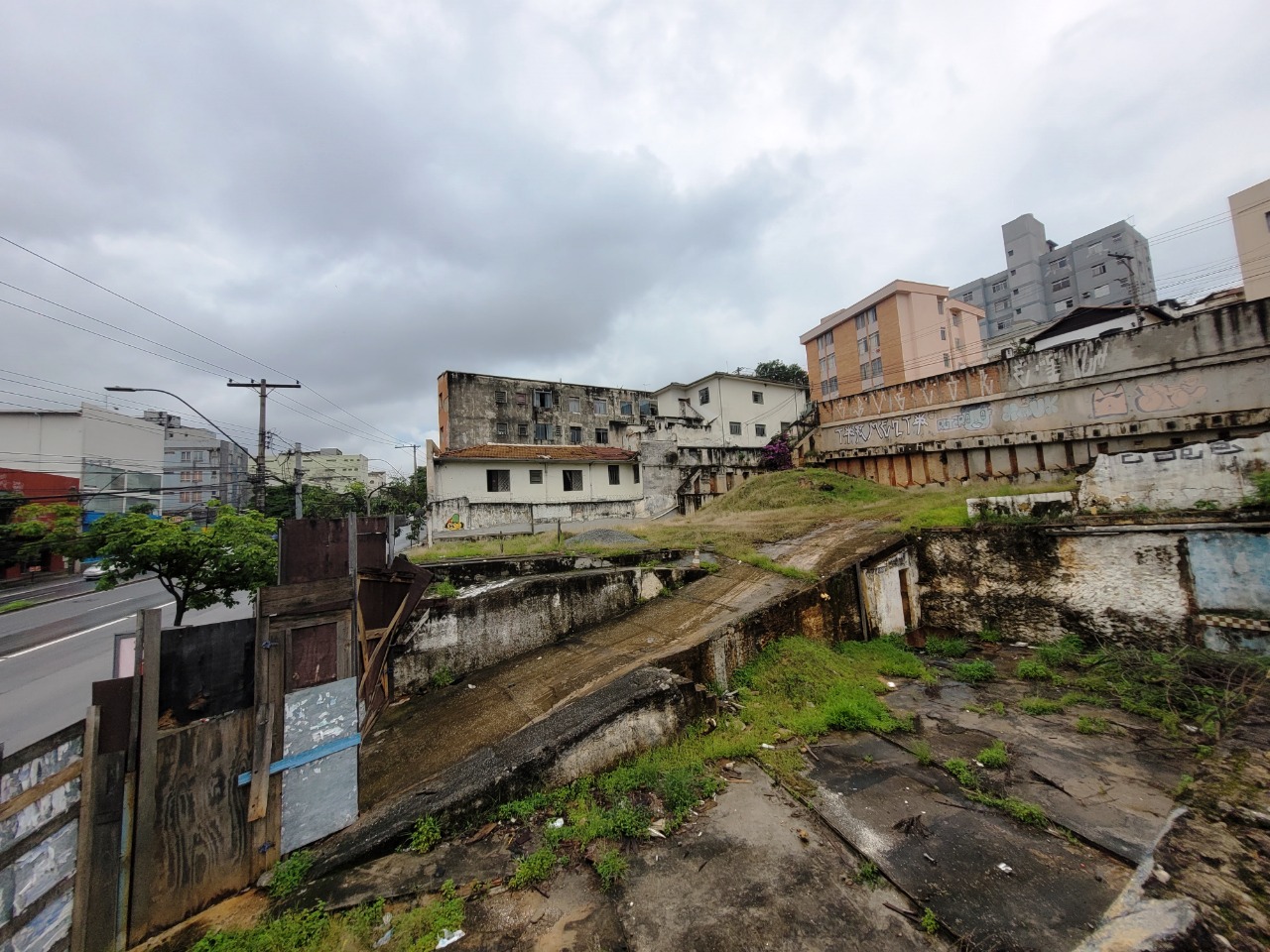 Terreno à venda, 1200m² - Foto 2