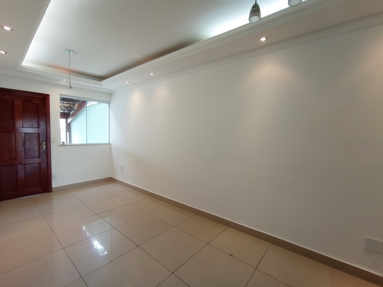 Casa à venda com 3 quartos, 139m² - Foto 4