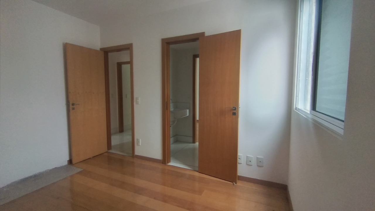 Apartamento à venda com 4 quartos, 145m² - Foto 12