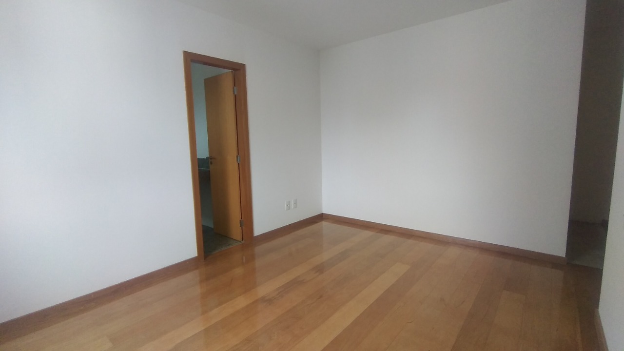 Apartamento à venda com 4 quartos, 145m² - Foto 22