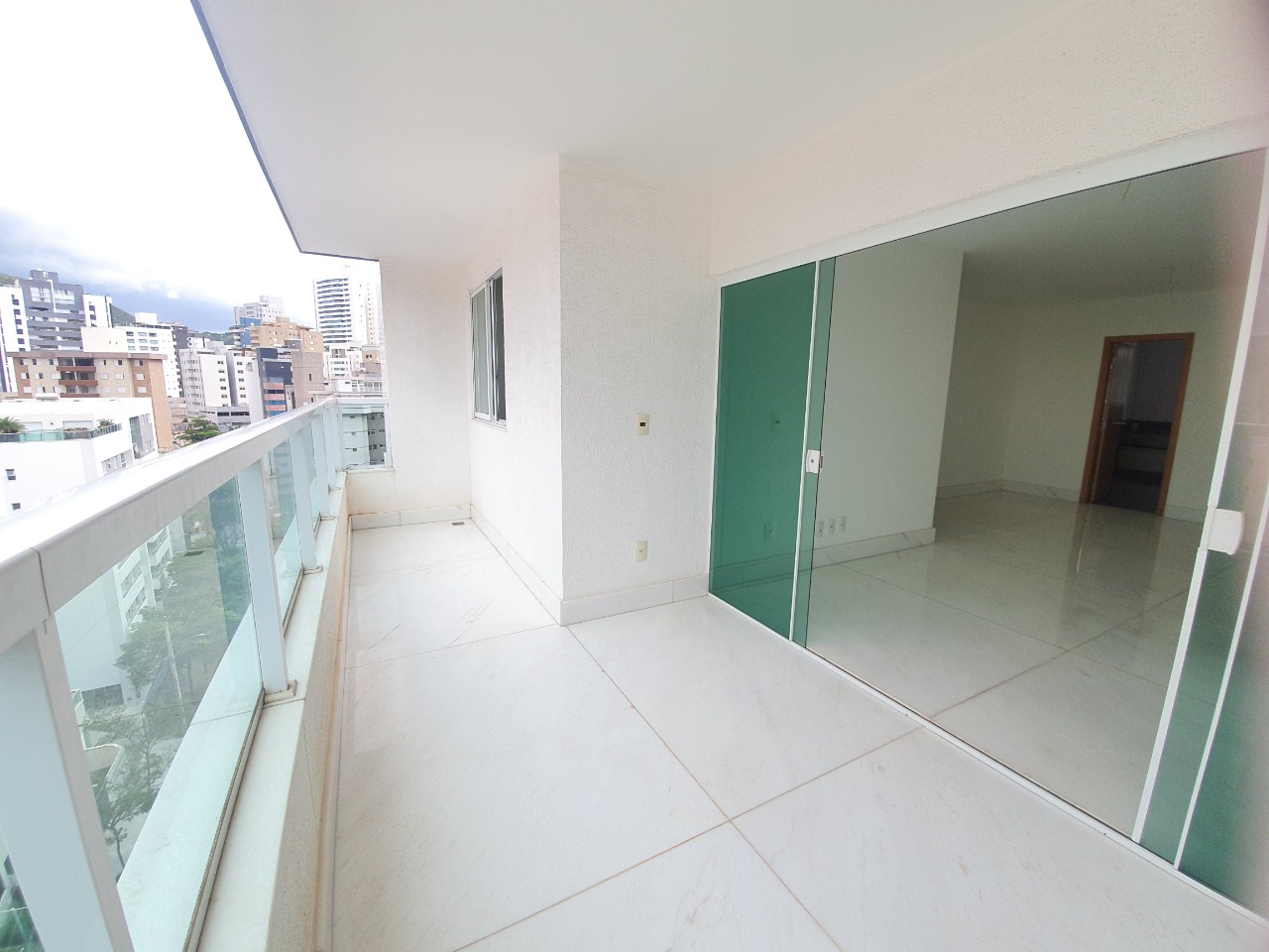 Apartamento à venda com 4 quartos, 145m² - Foto 7