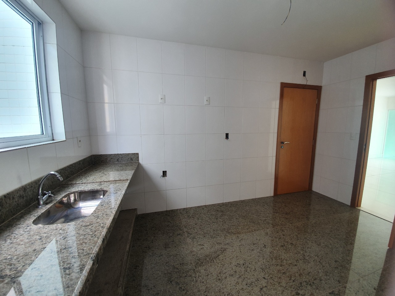 Apartamento à venda com 4 quartos, 145m² - Foto 14