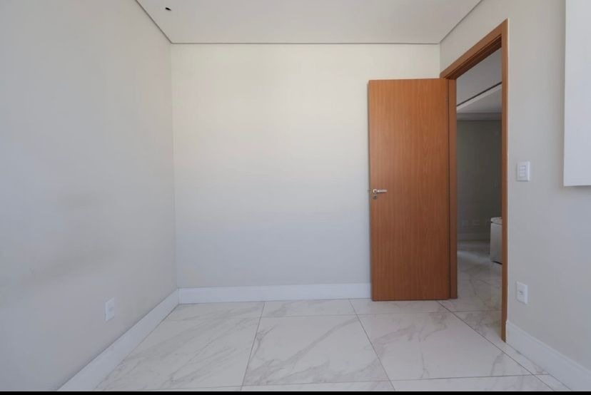 Apartamento à venda com 2 quartos, 45m² - Foto 12