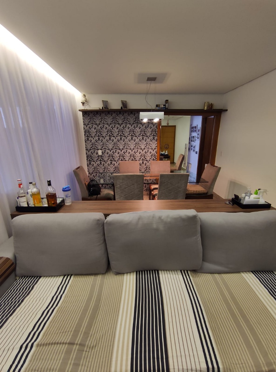 Apartamento à venda com 3 quartos, 130m² - Foto 3