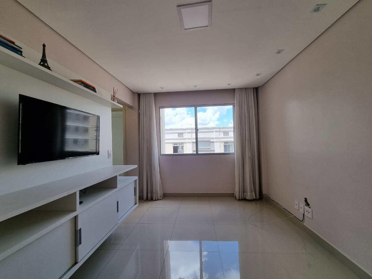 Apartamento à venda com 2 quartos, 47m² - Foto 3