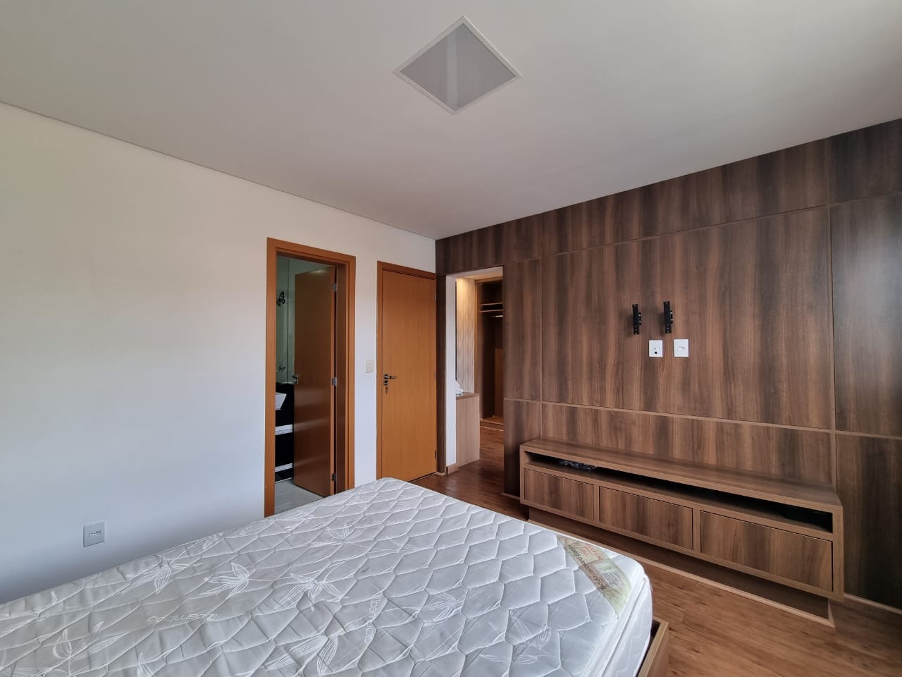 Apartamento à venda com 3 quartos, 145m² - Foto 10