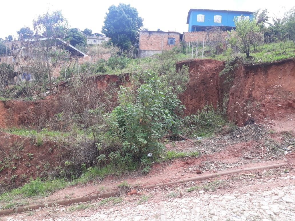 Terreno à venda, 360m² - Foto 1