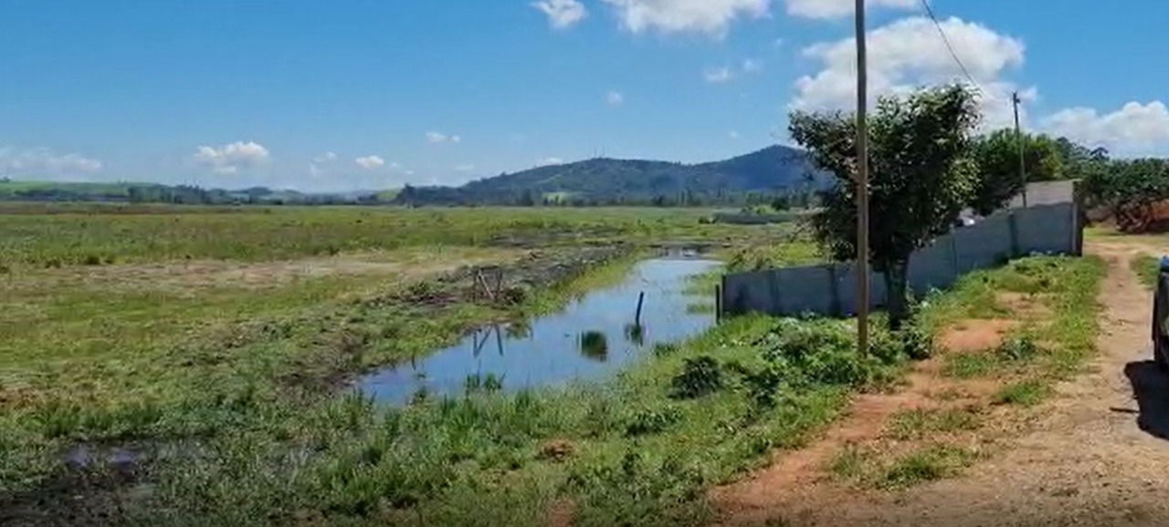 Chácara à venda com 2 quartos, 1770000m² - Foto 5