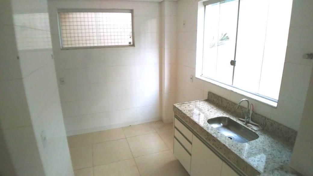 Apartamento à venda com 2 quartos, 70m² - Foto 7